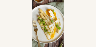 Recette : asperges blanches et vinaigrette au café 