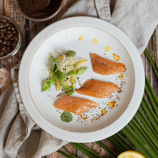 Recette : Gravlax de truite au café